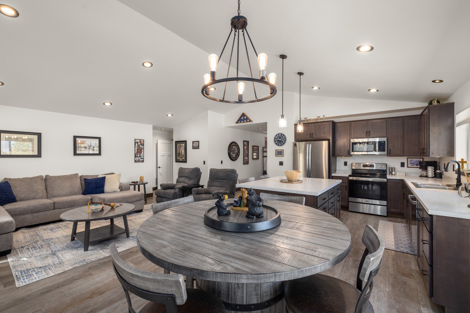 286 Lakeview Drive