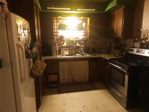 Tiny photo for 106 7th Avenue W, Polson, MT 59860 (MLS # 30076725)