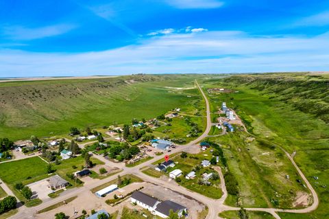 Tiny photo for 124 Broadway Avenue E, Highwood, MT 59450 (MLS # 30073282)
