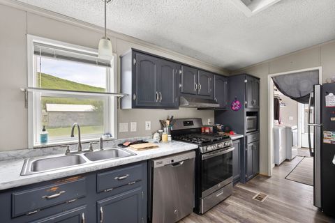 Tiny photo for 124 Broadway Avenue E, Highwood, MT 59450 (MLS # 30073282)