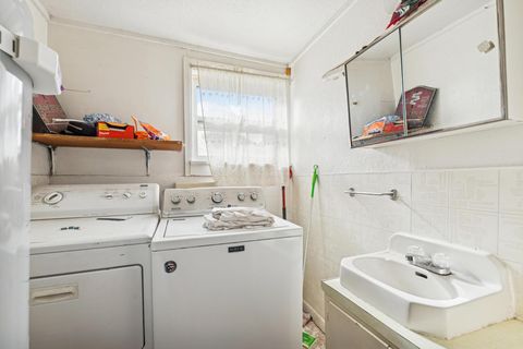 Tiny photo for 1313 7th Avenue W, Kalispell, MT 59901 (MLS # 30059856)