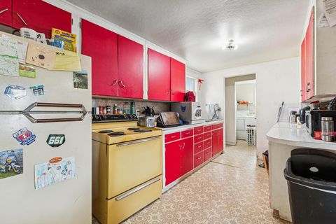 Tiny photo for 1313 7th Avenue W, Kalispell, MT 59901 (MLS # 30059856)