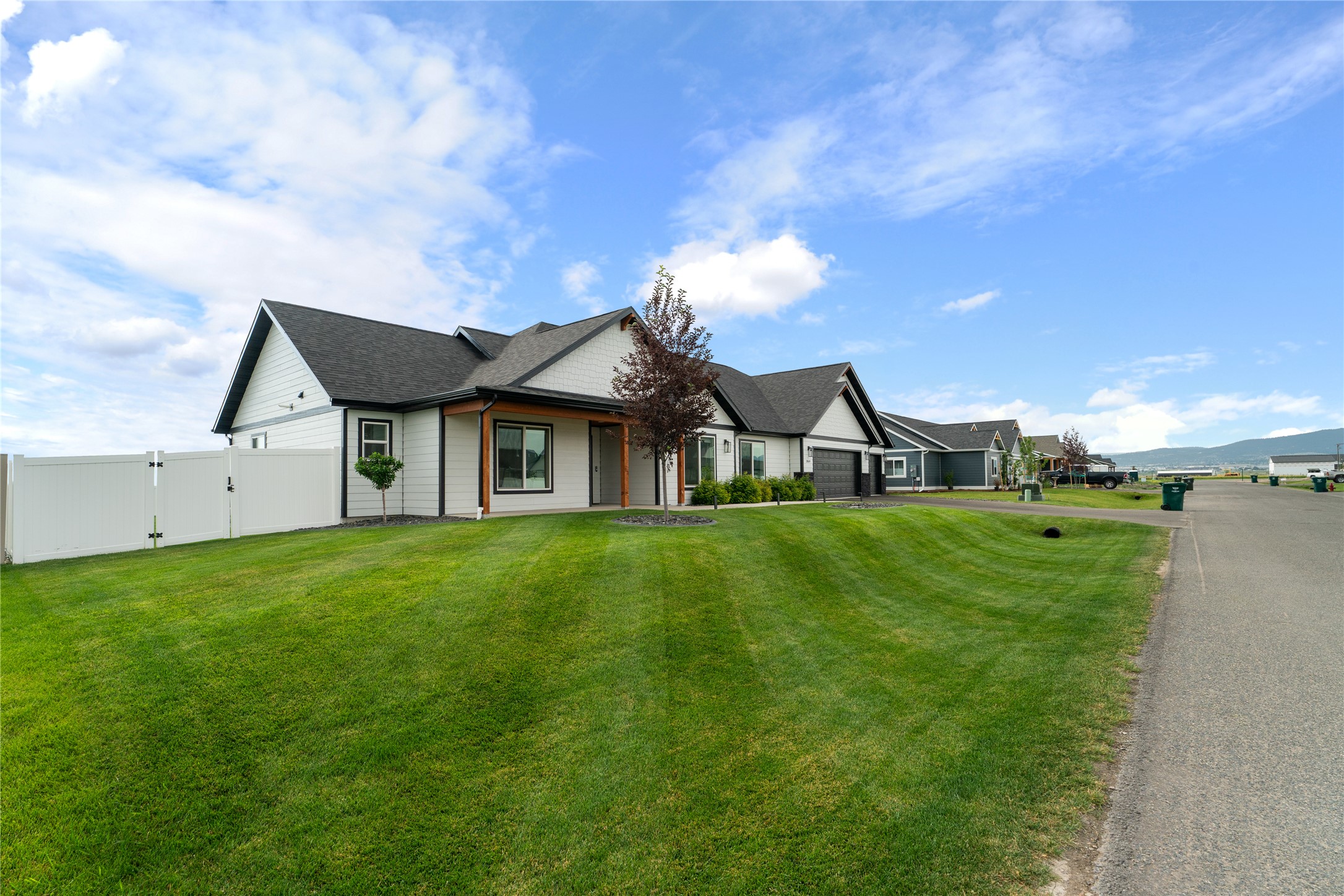 3869 Sprangletop Lane