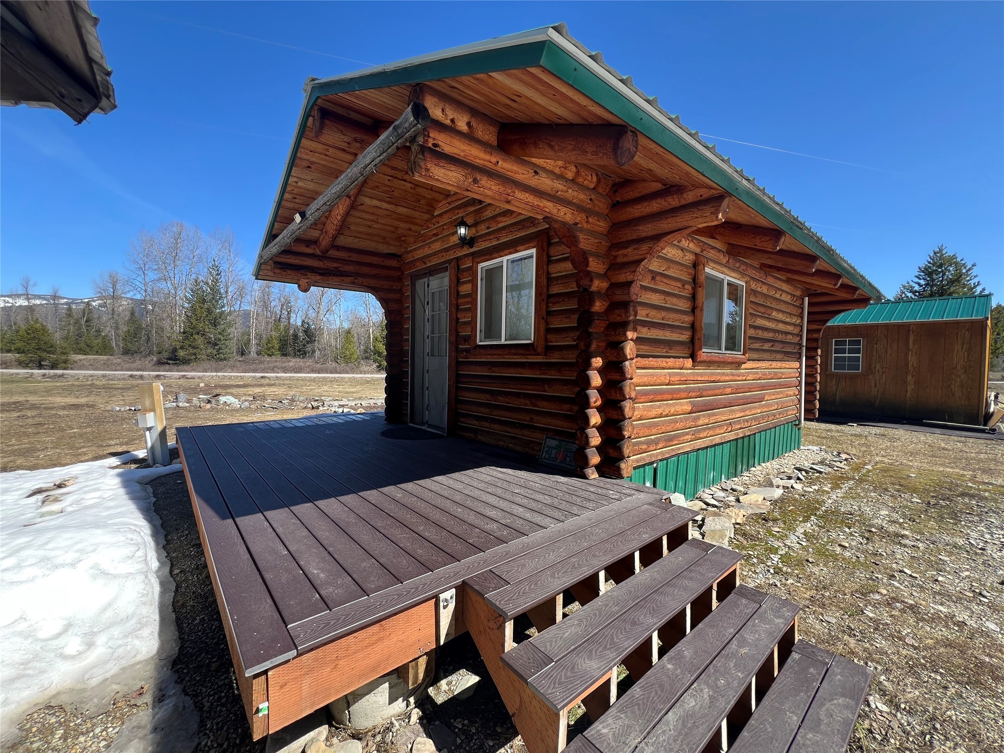 557 Crows Nest Main Street