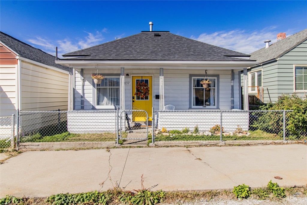 Photo of 837 Placer Street, Butte, MT 59701 (MLS # 30079045)
