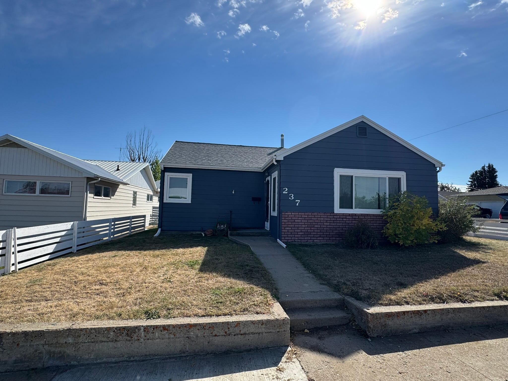 237 5th Avenue SE