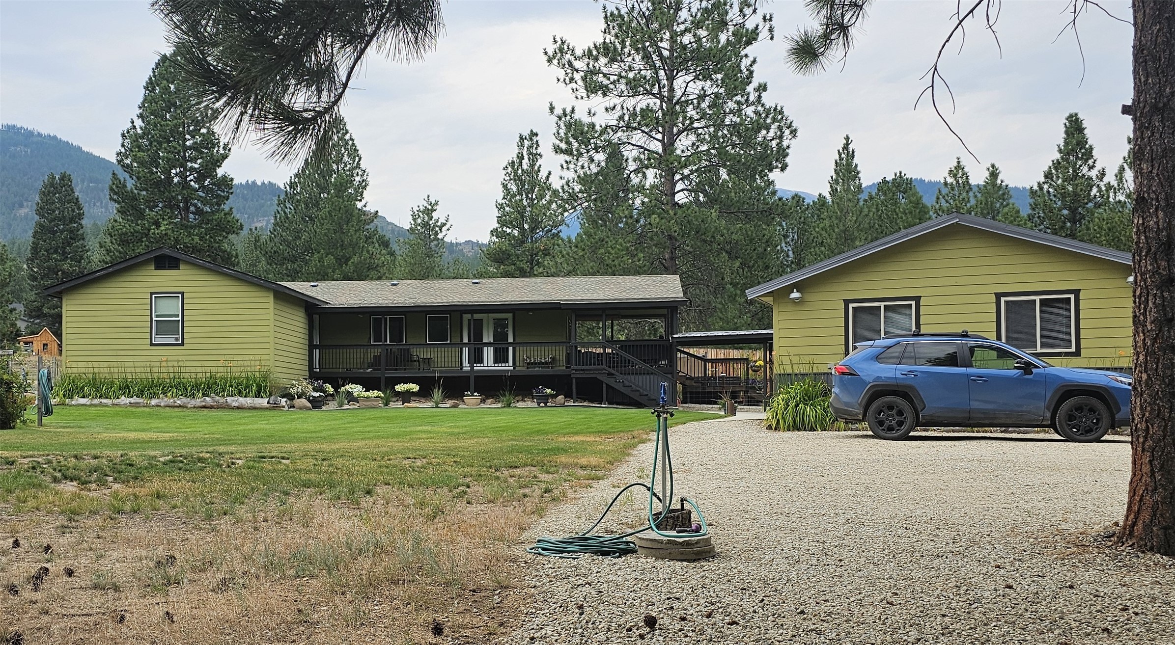 2825 Whites Lane