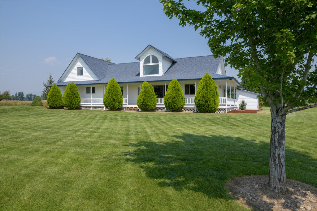 Photo of 4498 Sunburst Lane, Stevensville, MT 59870 (MLS # 30075626)