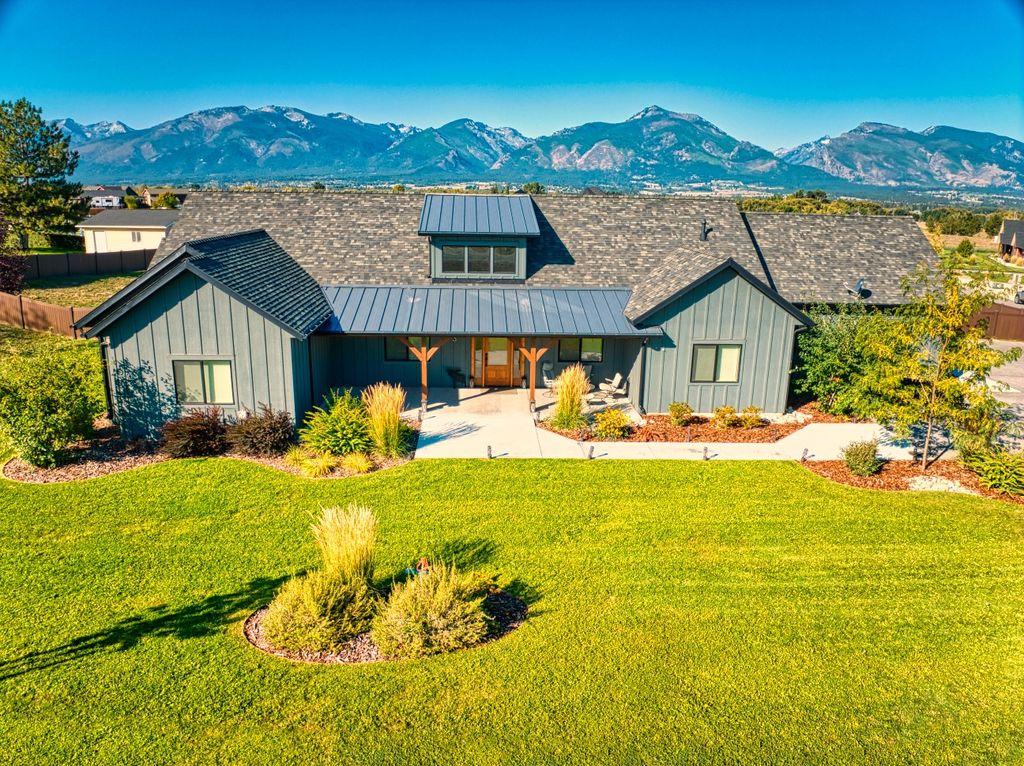 Photo of 423 Bedrock Drive, Corvallis, MT 59828 (MLS # 30056278)