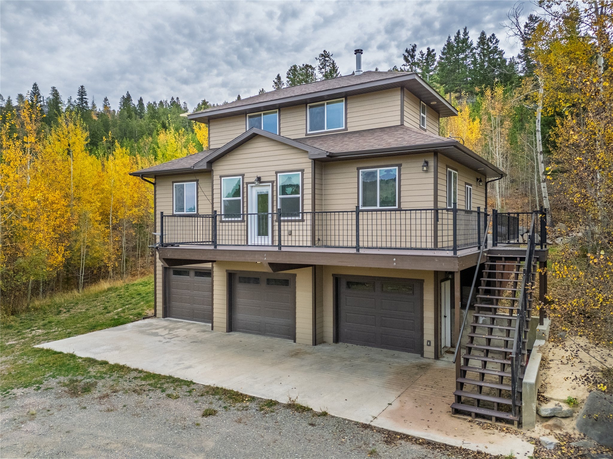 11 Skihi Peak Drive