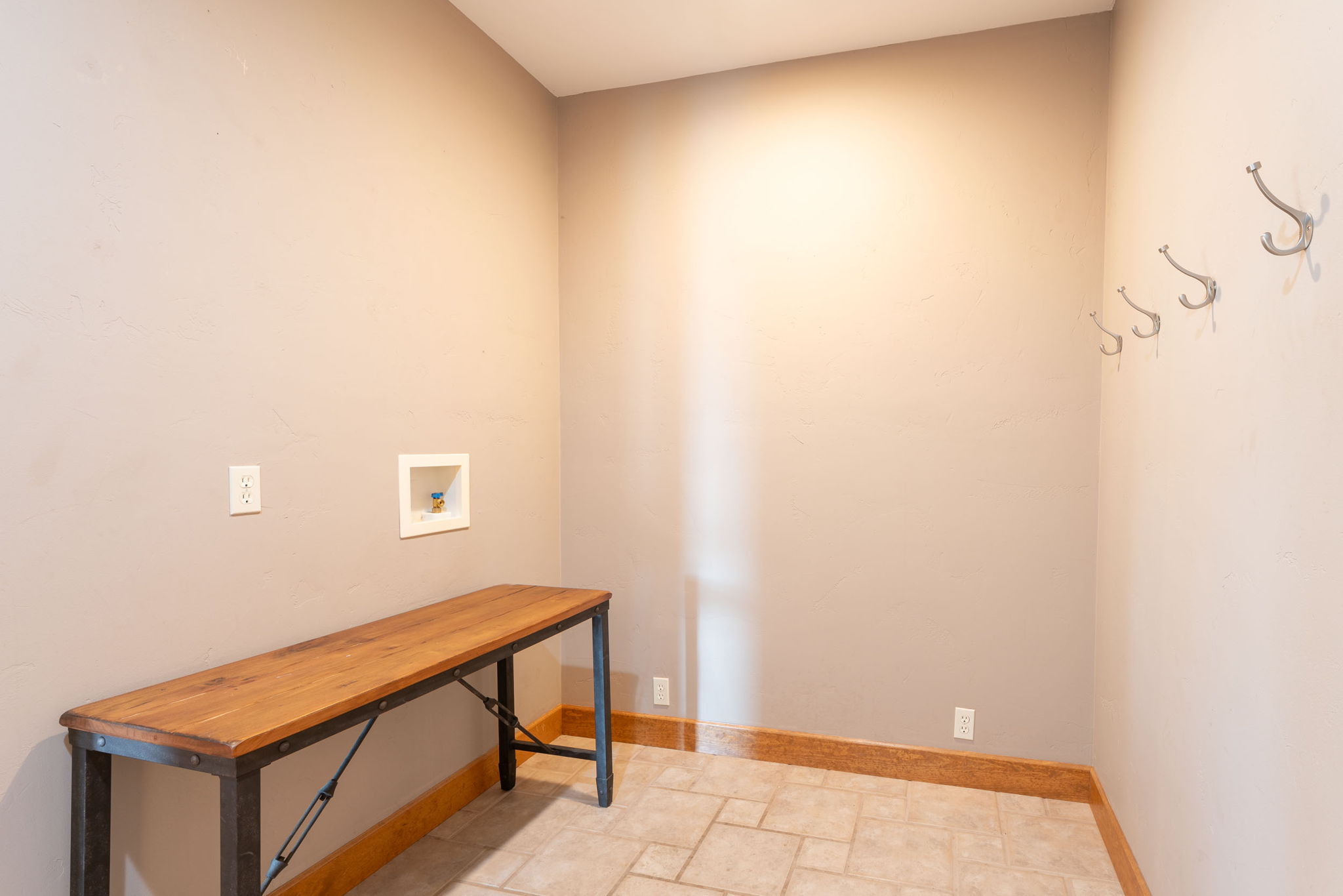 Bigfork, Montana 59911, United States, 5 Bedrooms Bedrooms, ,4 BathroomsBathrooms,Residential,Active,205278