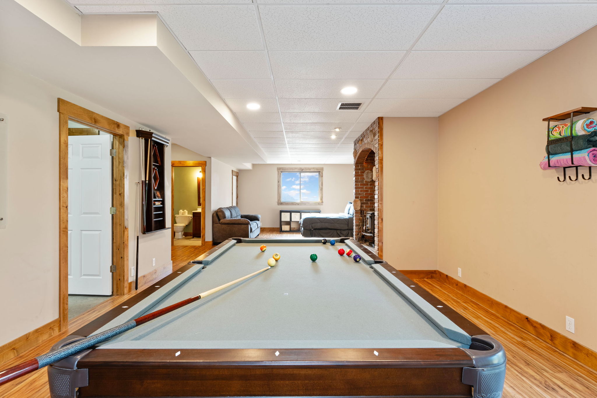 Bigfork, Montana 59911, United States, 5 Bedrooms Bedrooms, ,4 BathroomsBathrooms,Residential,Active,205278