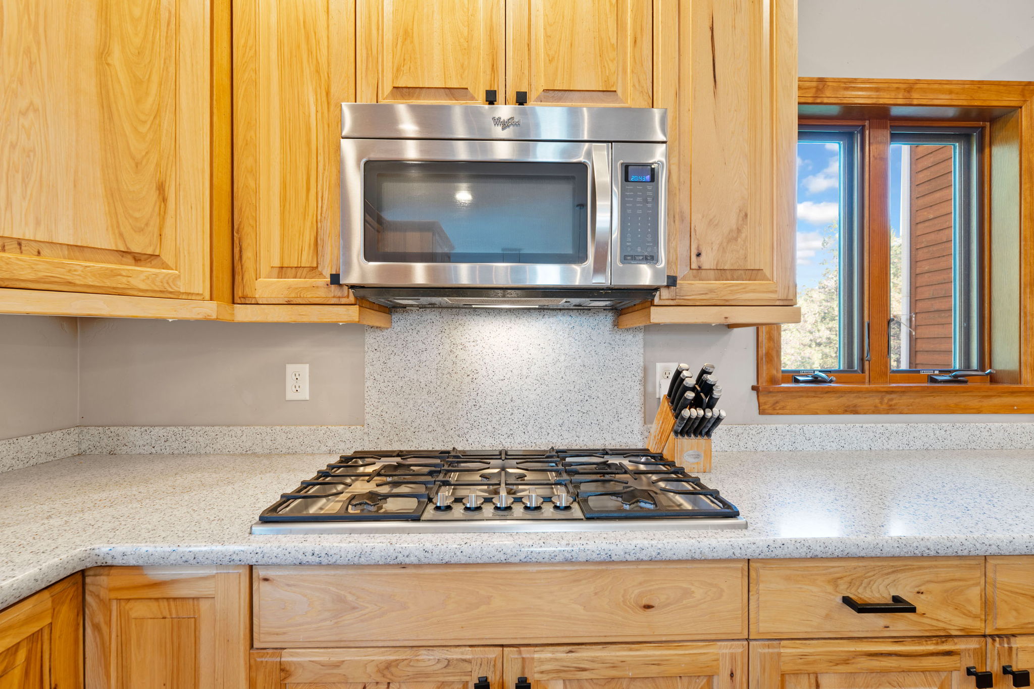 Bigfork, Montana 59911, United States, 5 Bedrooms Bedrooms, ,4 BathroomsBathrooms,Residential,Active,205278