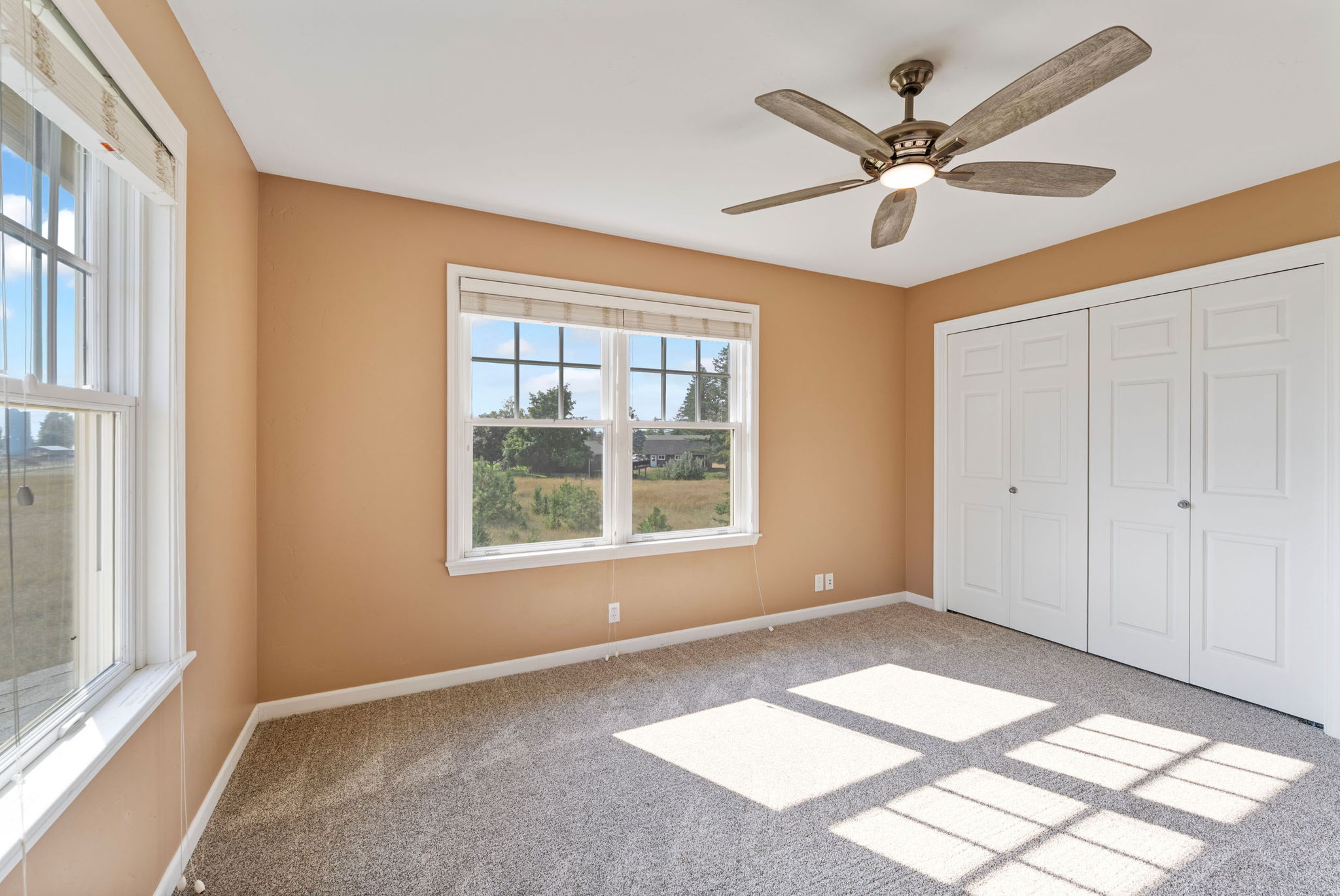 Bigfork, Montana 59911, United States, 5 Bedrooms Bedrooms, ,4 BathroomsBathrooms,Residential,Active,205278