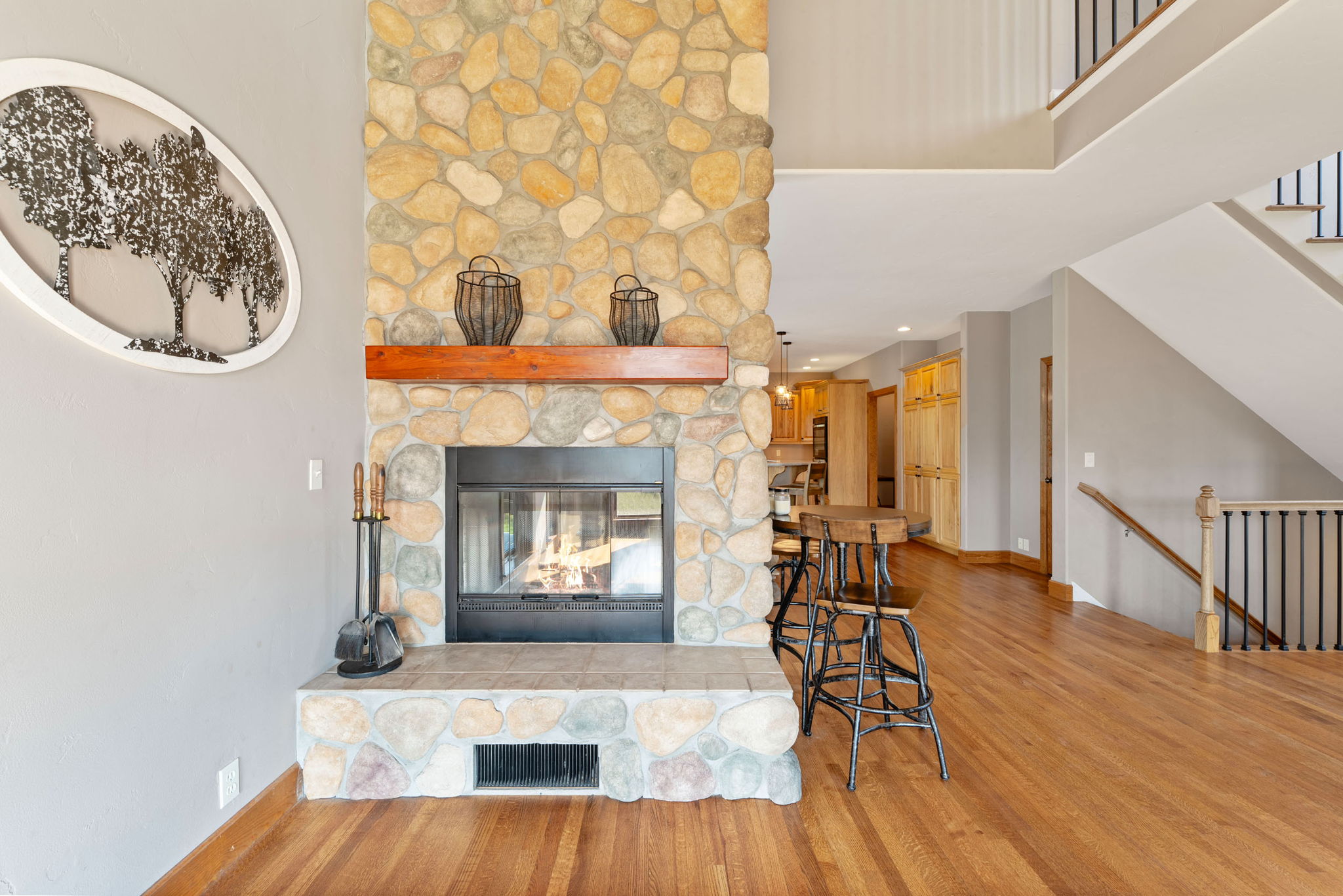 Bigfork, Montana 59911, United States, 5 Bedrooms Bedrooms, ,4 BathroomsBathrooms,Residential,Active,205278