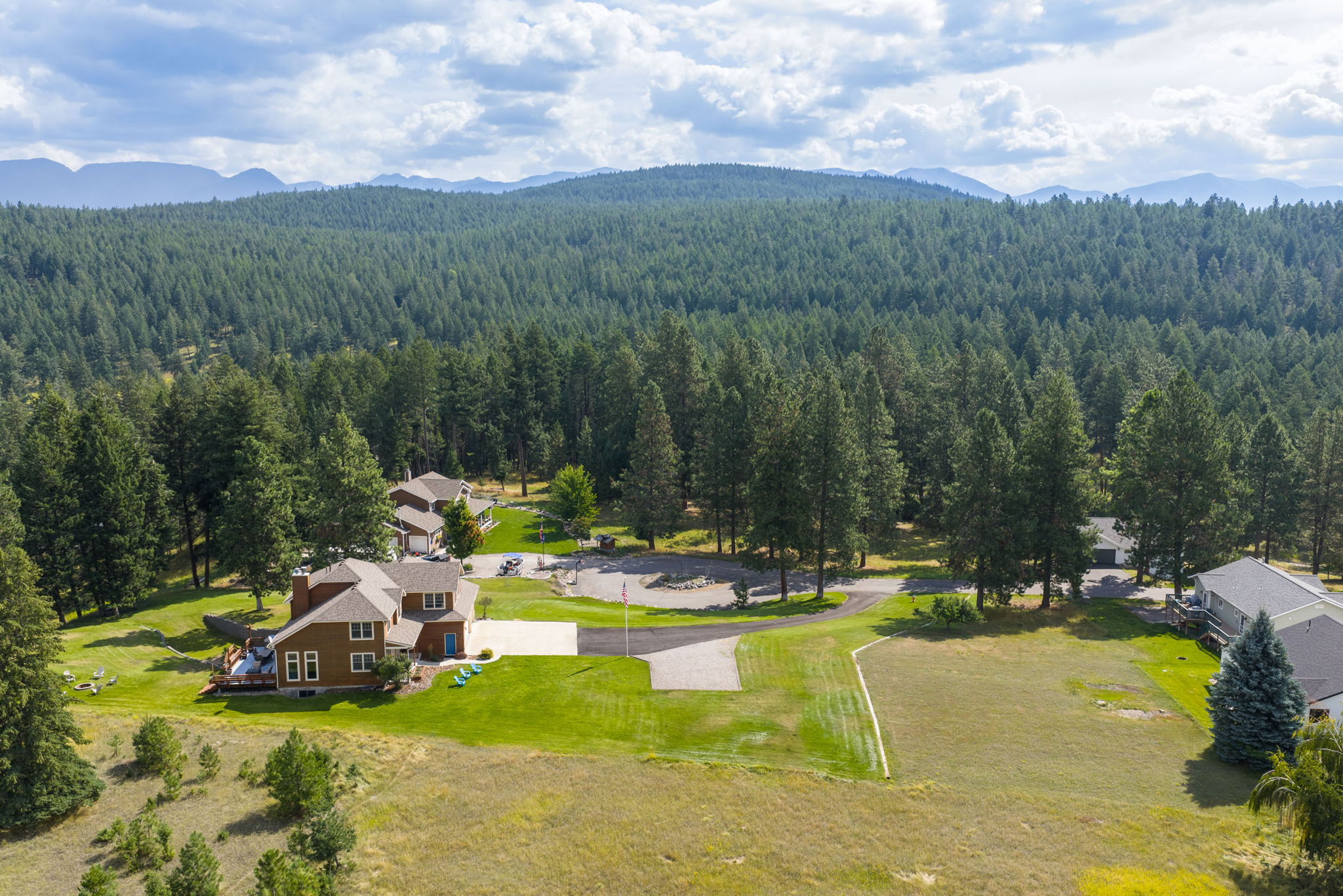 Bigfork, Montana 59911, United States, 5 Bedrooms Bedrooms, ,4 BathroomsBathrooms,Residential,Active,205278