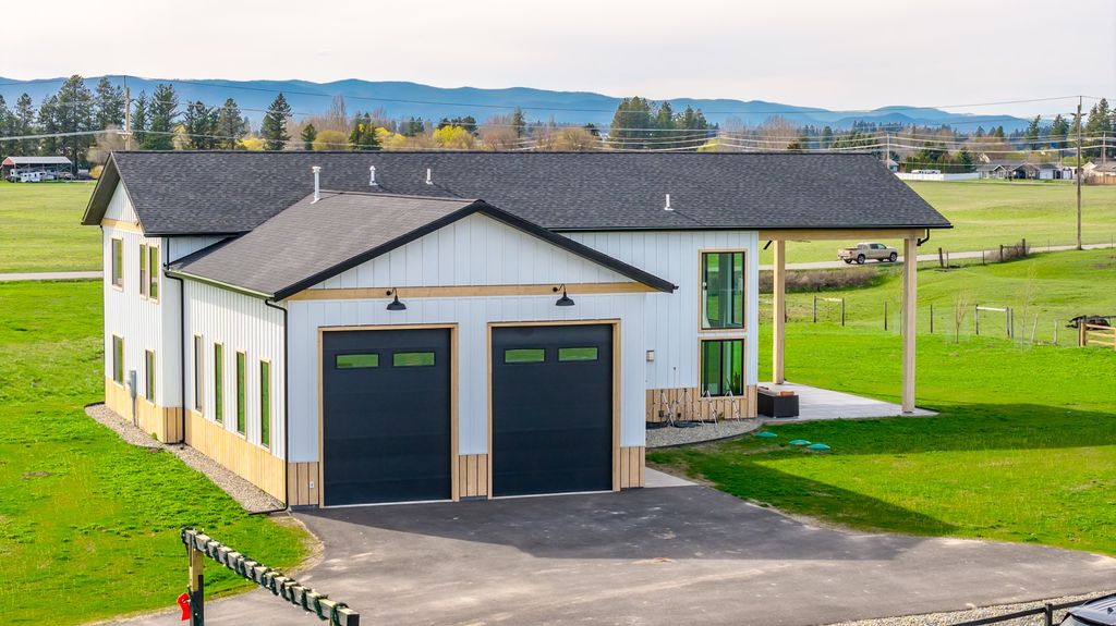 Photo of 111 Freedom Way, Kalispell, MT 59901 (MLS # 30068969)