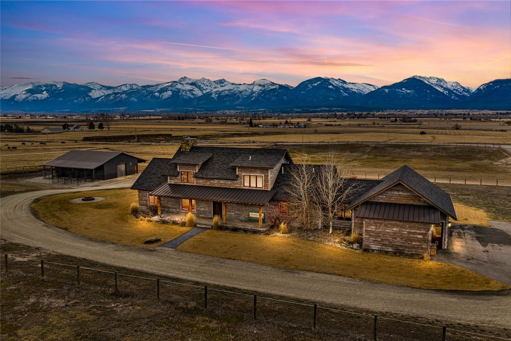 Photo of 649 Little Bailey Lane, Corvallis, MT 59828 (MLS # 30065505)