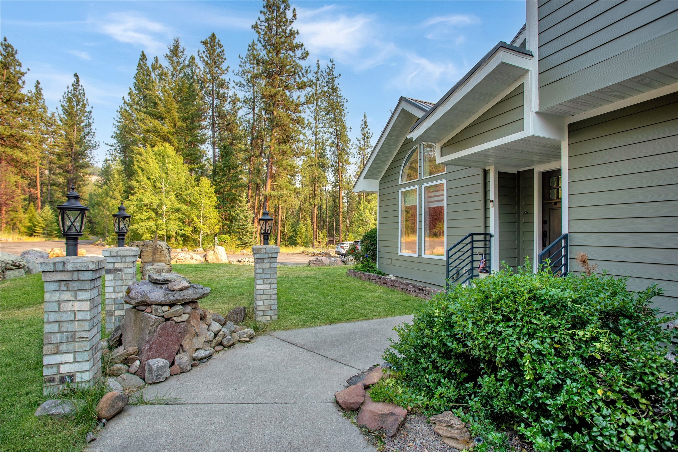 221 Whitewater Heights