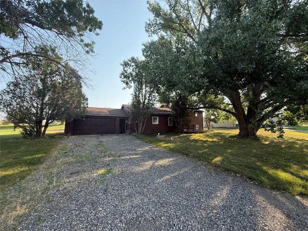 Photo of 2437 Alexander Road, Billings, MT 59105 (MLS # 30076139)