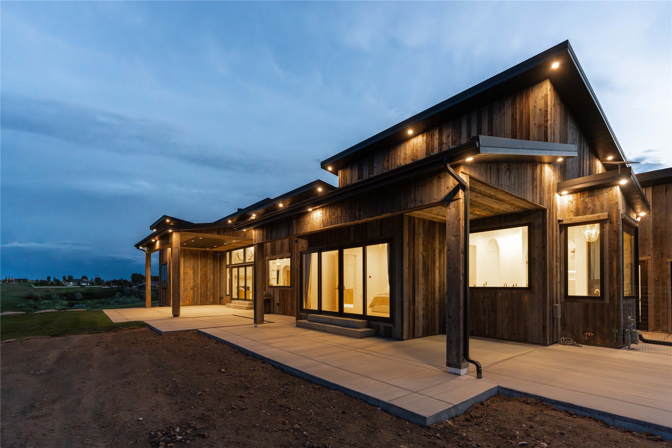 Great Falls, Montana, 59404, United States, 3 Bedrooms Bedrooms, ,4 BathroomsBathrooms,Residential,Active,2042709