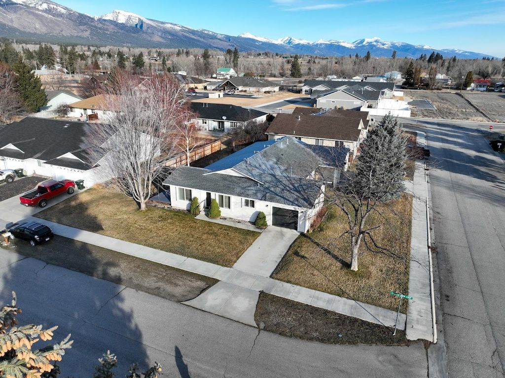 Photo of 904 B Canyon View Loop, Hamilton, MT 59840 (MLS # 30065757)