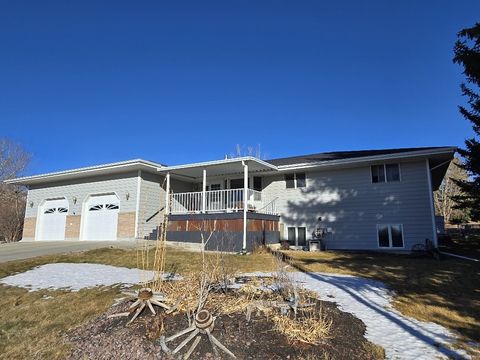 Photo of 303 11th Avenue NE, Choteau, MT 59422 (MLS # 30066074)