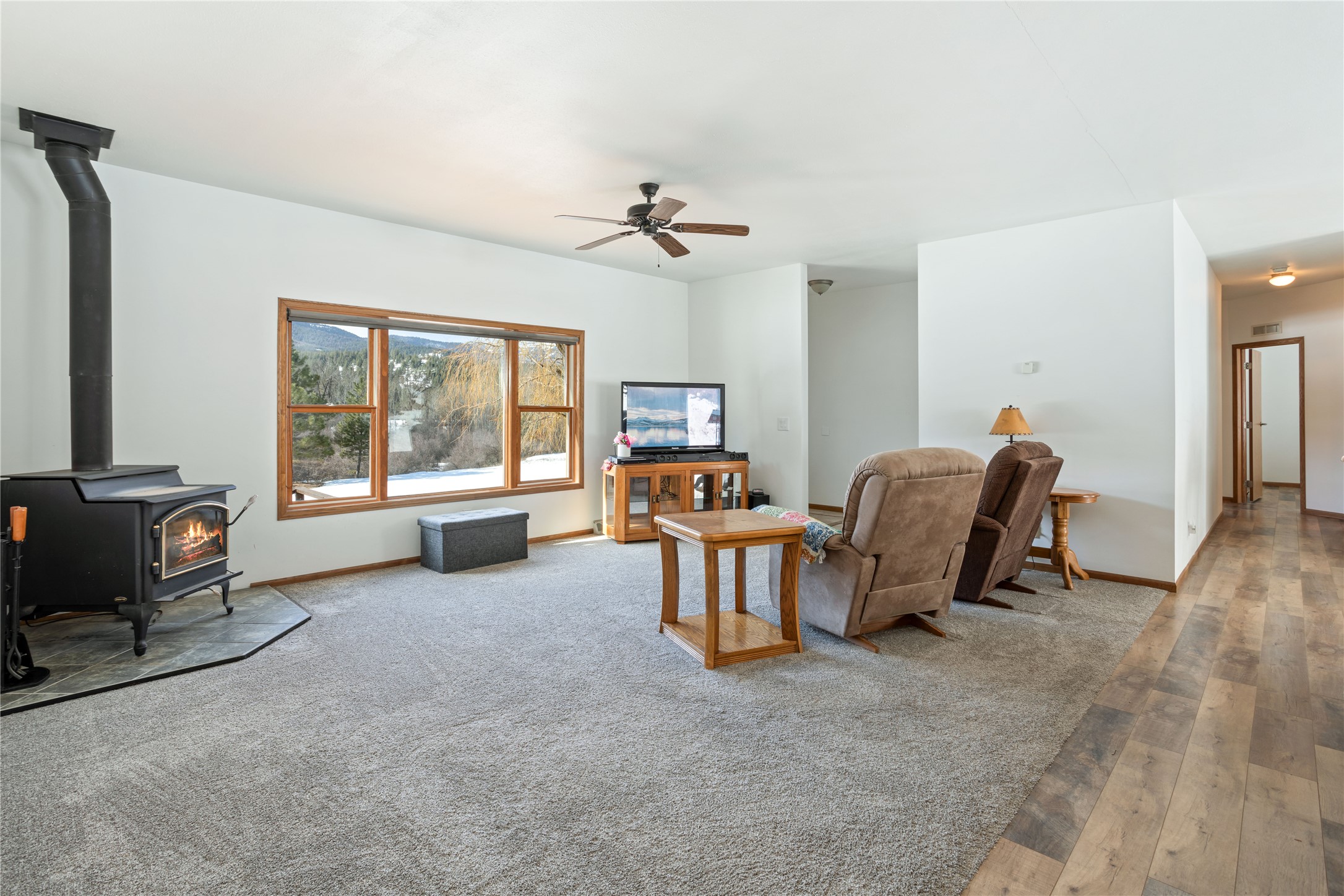 Huson, Montana 59846, United States, 3 Bedrooms Bedrooms, ,2 BathroomsBathrooms,Residential,Pending,81690