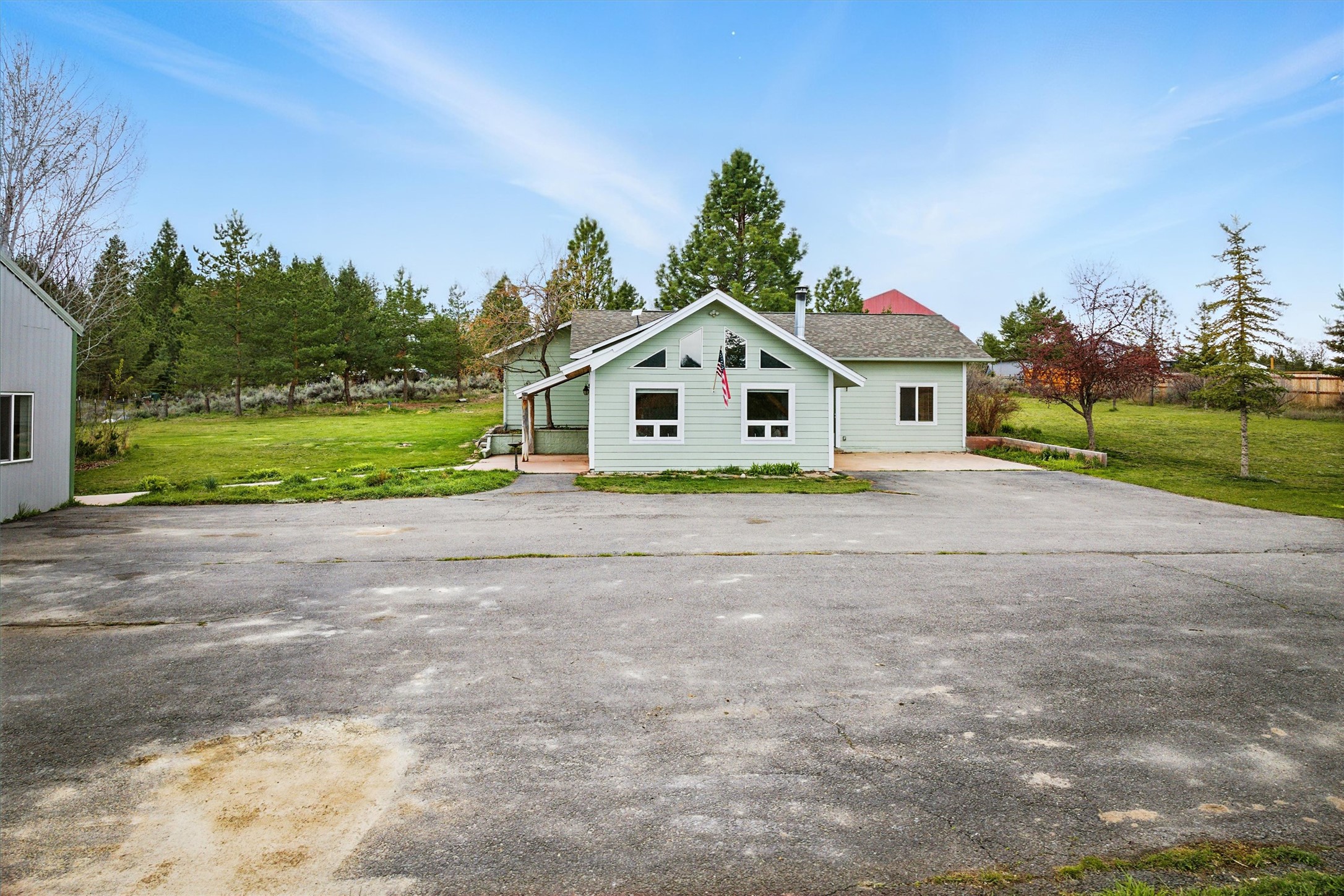 655 Treece Gulch Road