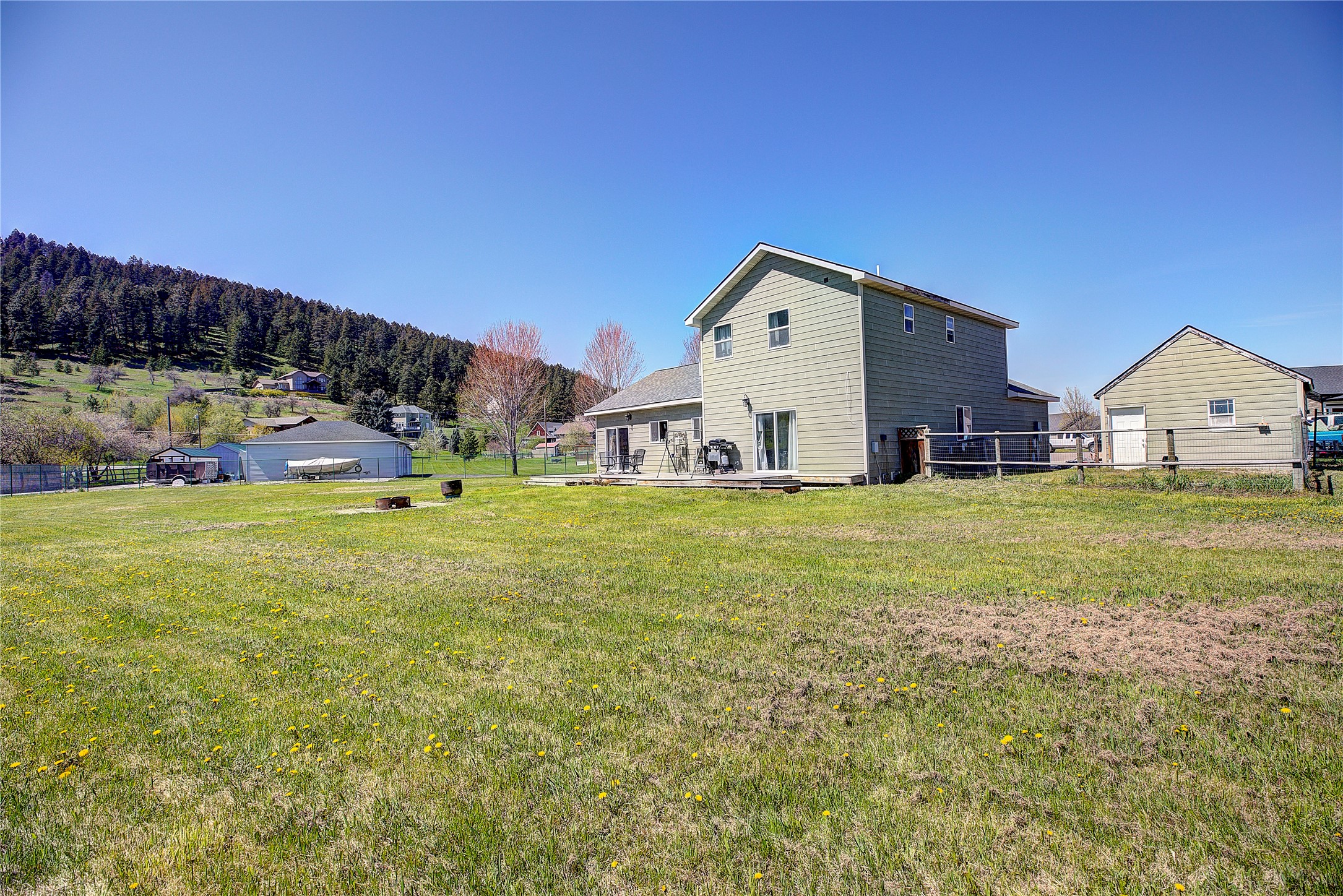 48 Primrose Court E