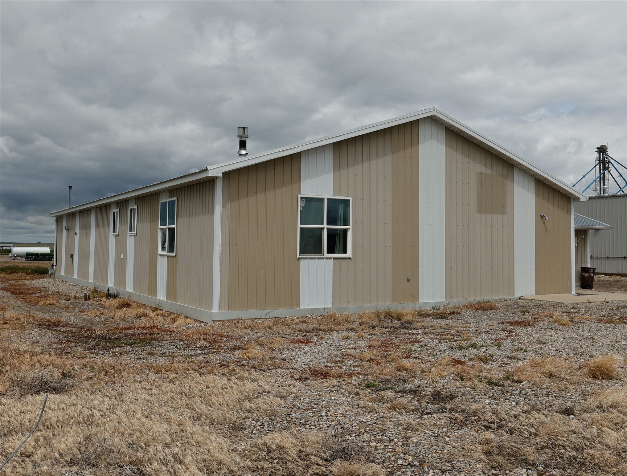 19 8th Avenue NE