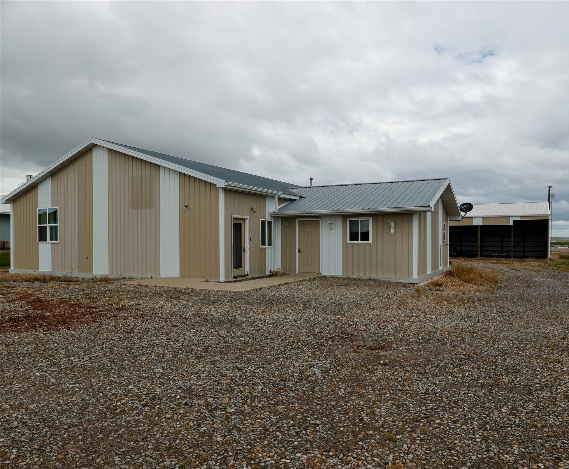 19 8th Avenue NE