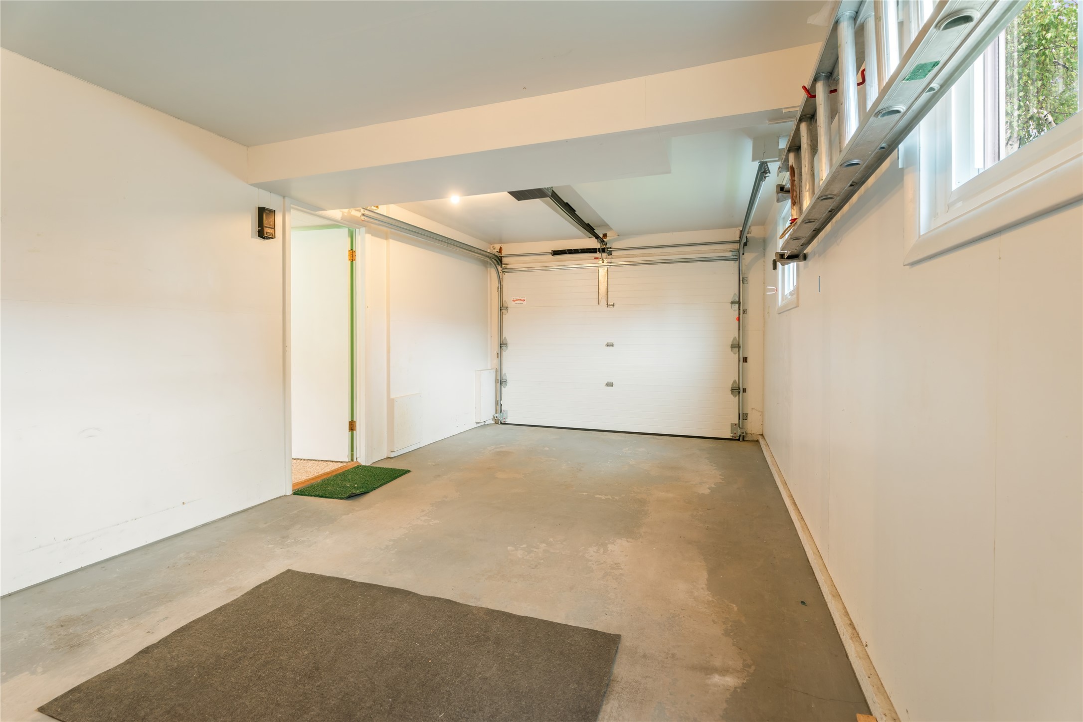 Helena, Montana 59601, United States, 3 Bedrooms Bedrooms, ,2 BathroomsBathrooms,Residential,Pending,132233