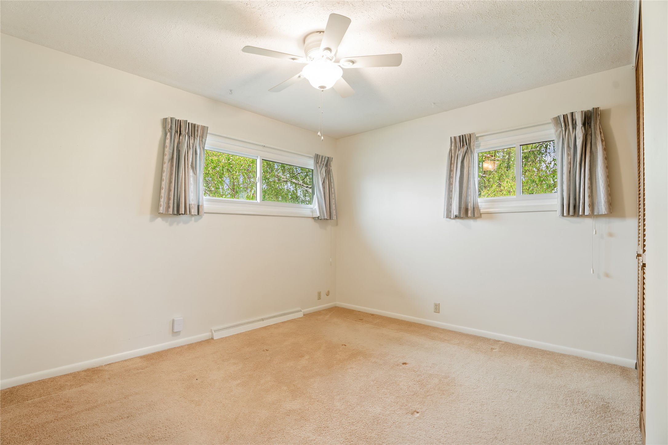 Helena, Montana 59601, United States, 3 Bedrooms Bedrooms, ,2 BathroomsBathrooms,Residential,Pending,132233