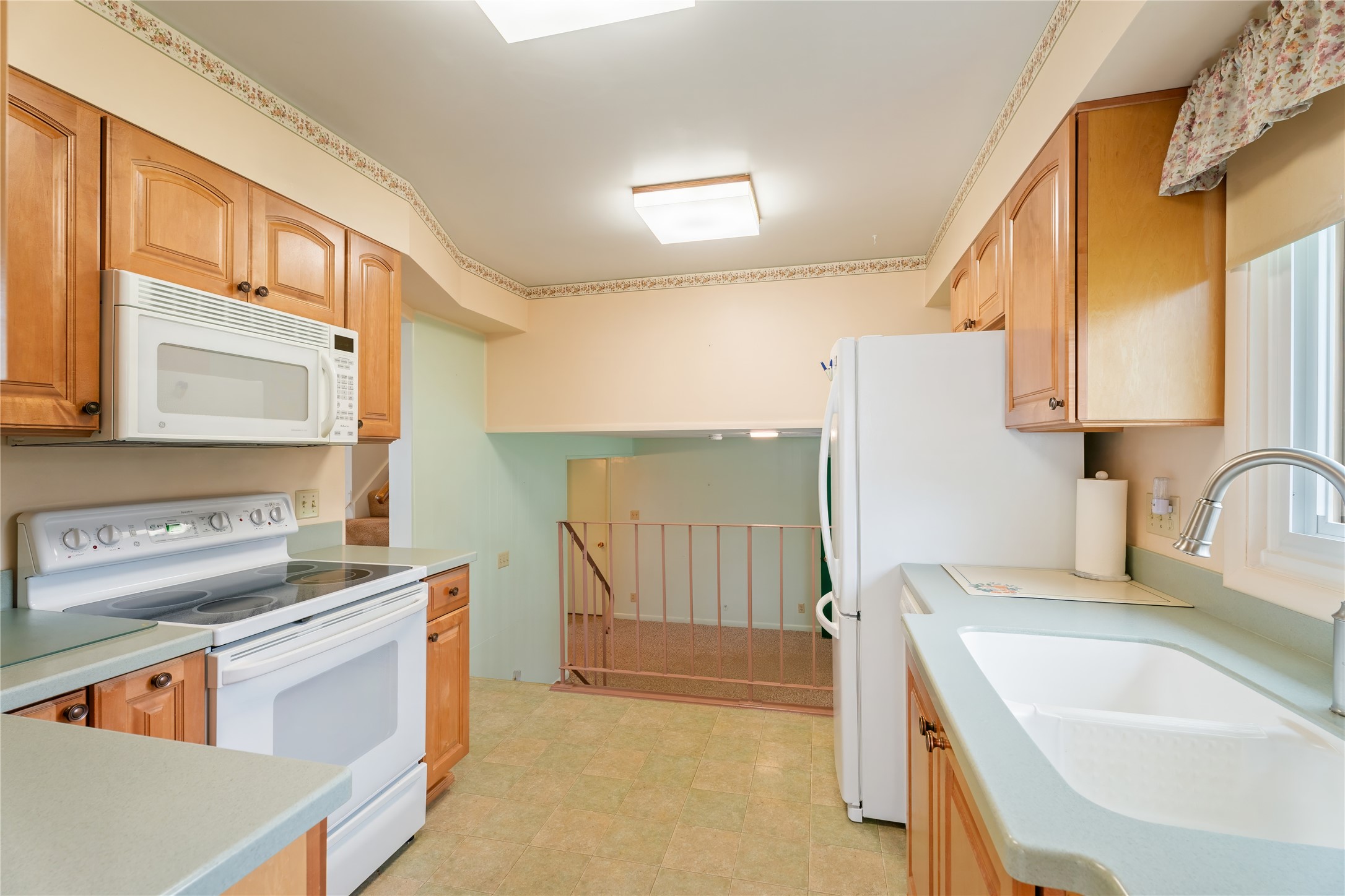 Helena, Montana 59601, United States, 3 Bedrooms Bedrooms, ,2 BathroomsBathrooms,Residential,Pending,132233