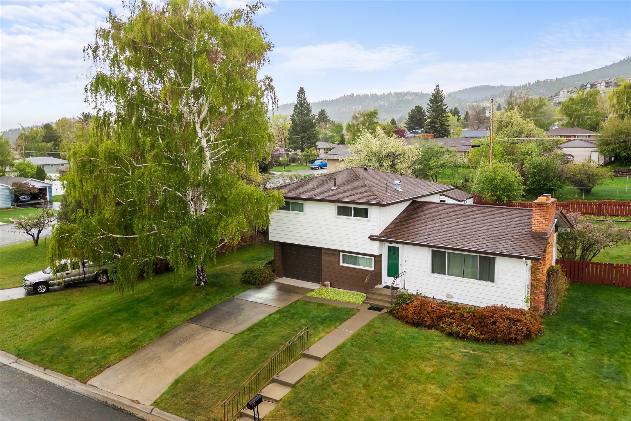 Helena, Montana 59601, United States, 3 Bedrooms Bedrooms, ,2 BathroomsBathrooms,Residential,Pending,132233