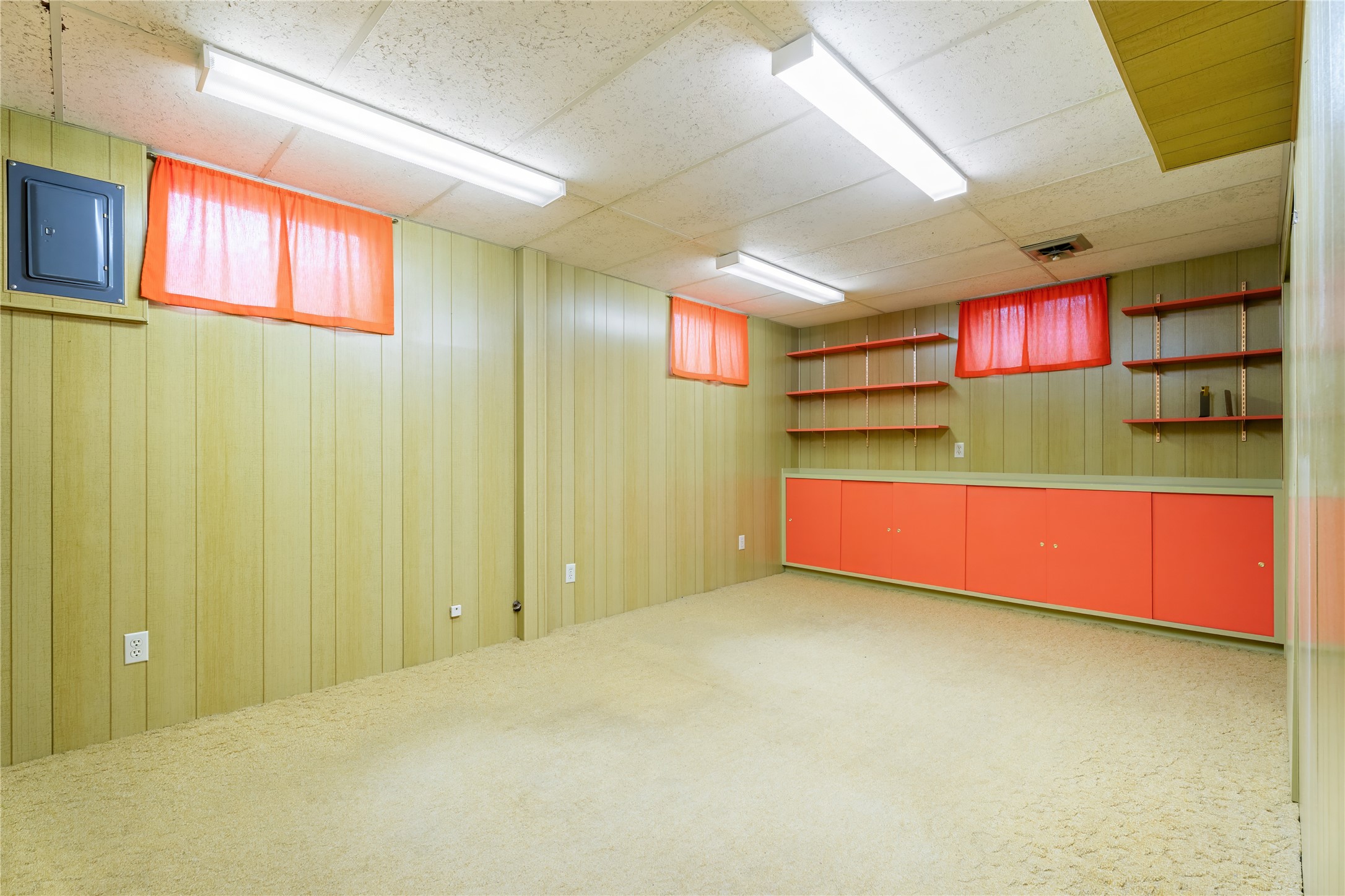 Helena, Montana 59601, United States, 3 Bedrooms Bedrooms, ,2 BathroomsBathrooms,Residential,Pending,132233