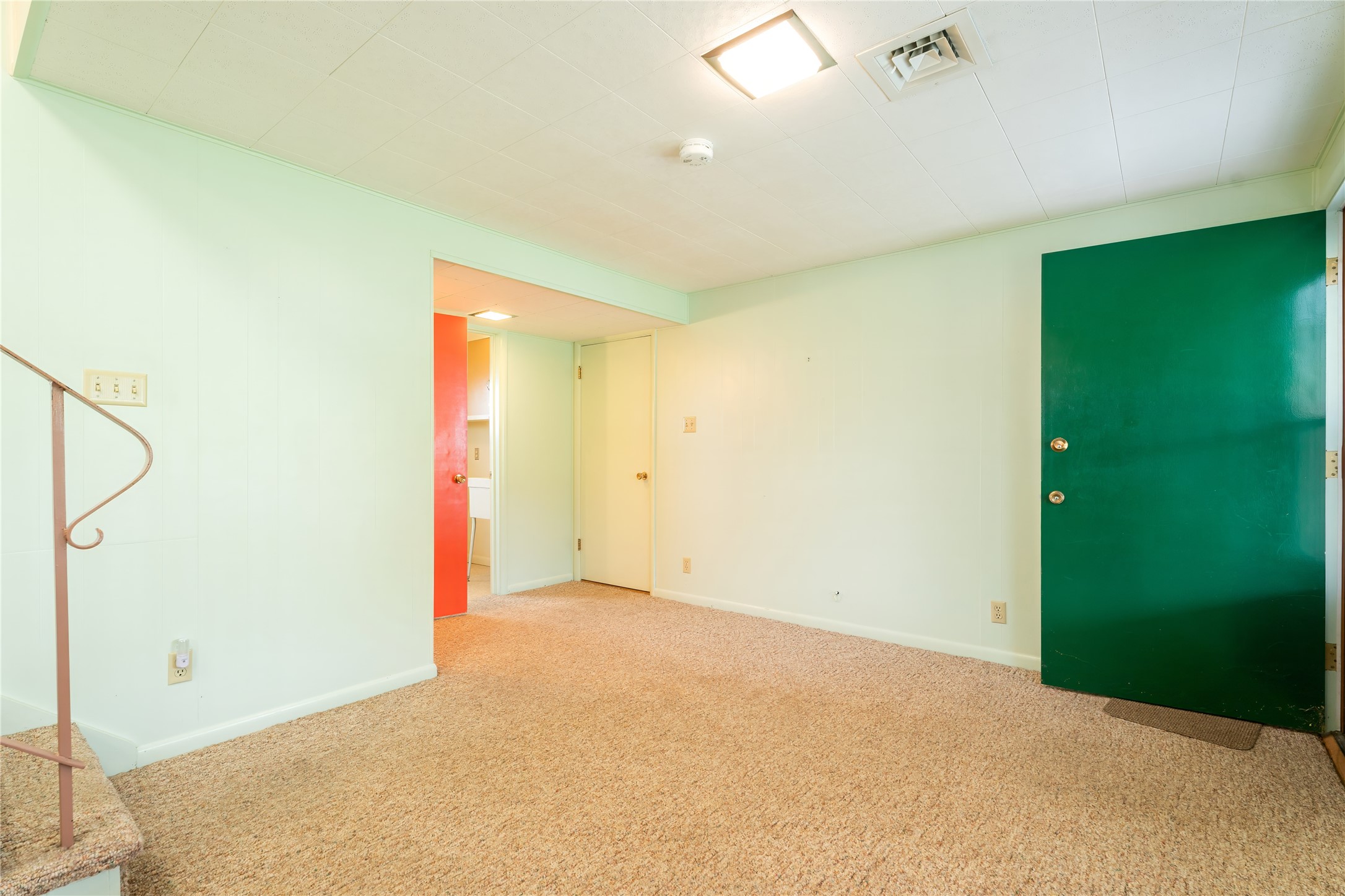 Helena, Montana 59601, United States, 3 Bedrooms Bedrooms, ,2 BathroomsBathrooms,Residential,Pending,132233