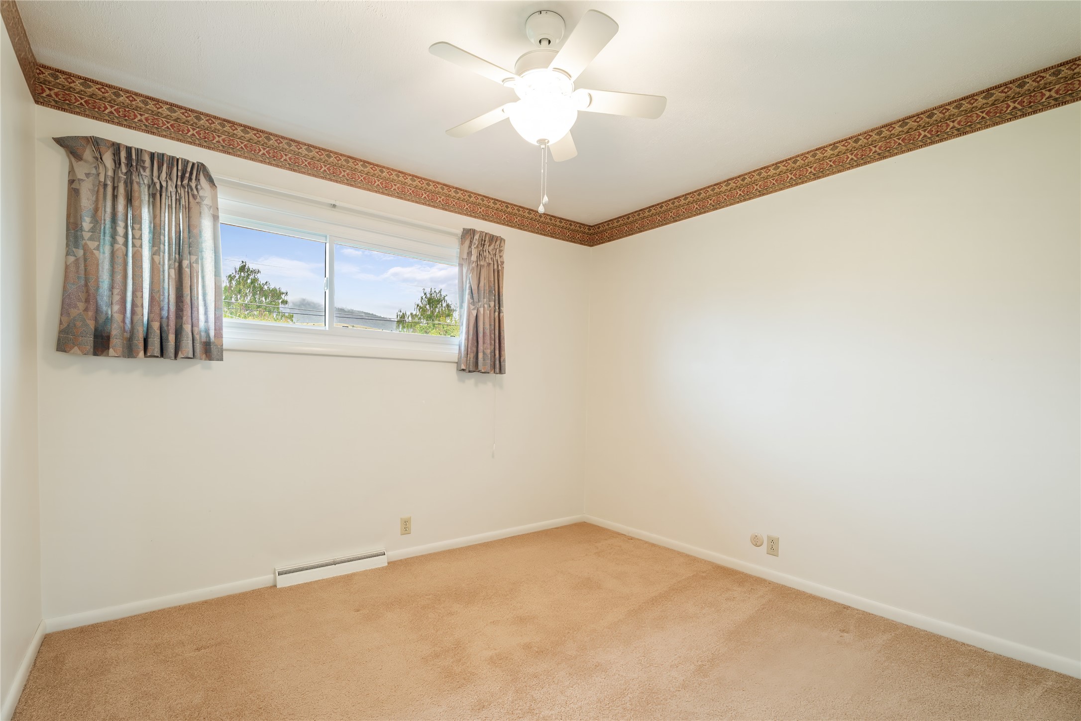 Helena, Montana 59601, United States, 3 Bedrooms Bedrooms, ,2 BathroomsBathrooms,Residential,Pending,132233