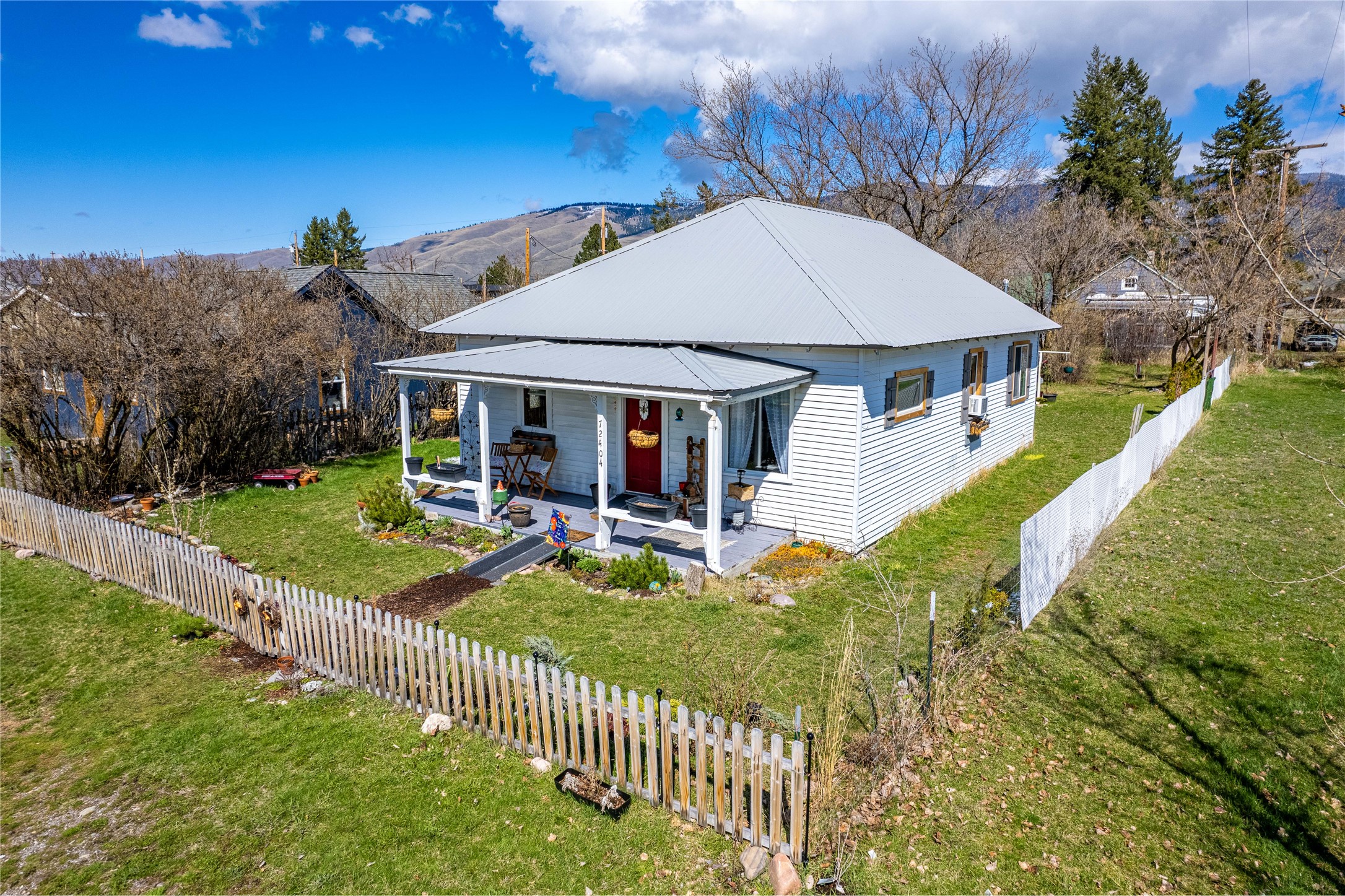 Arlee, Montana 59821, United States, 2 Bedrooms Bedrooms, ,1 BathroomBathrooms,Residential,Pending,106654