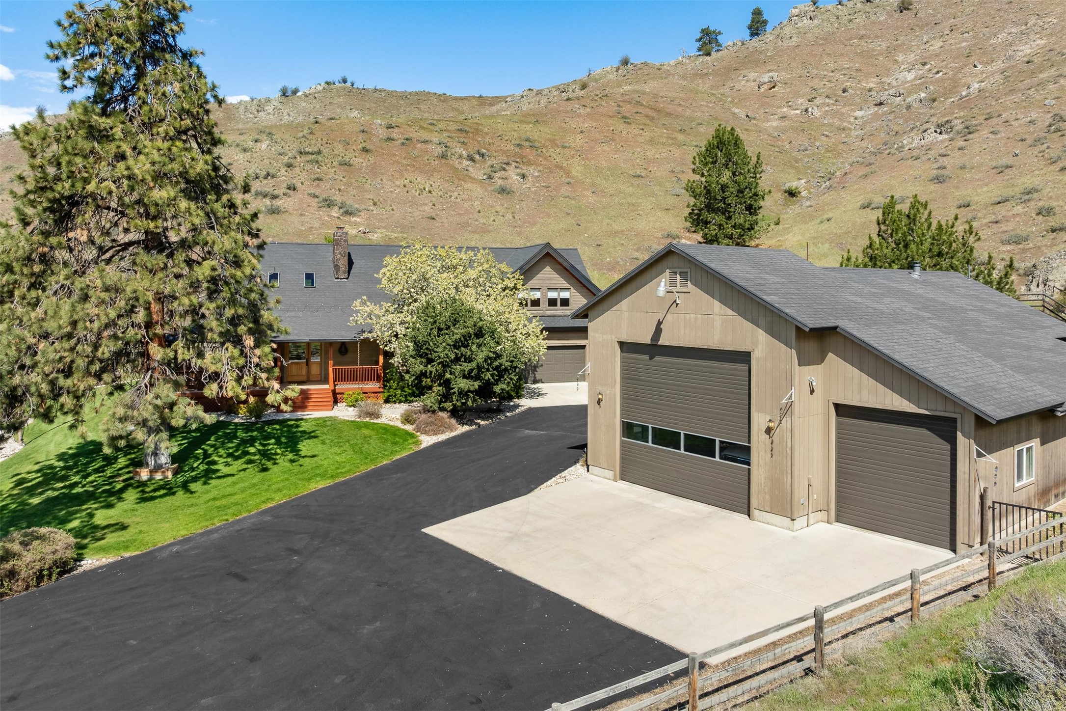 1532 Sleeping Child Road