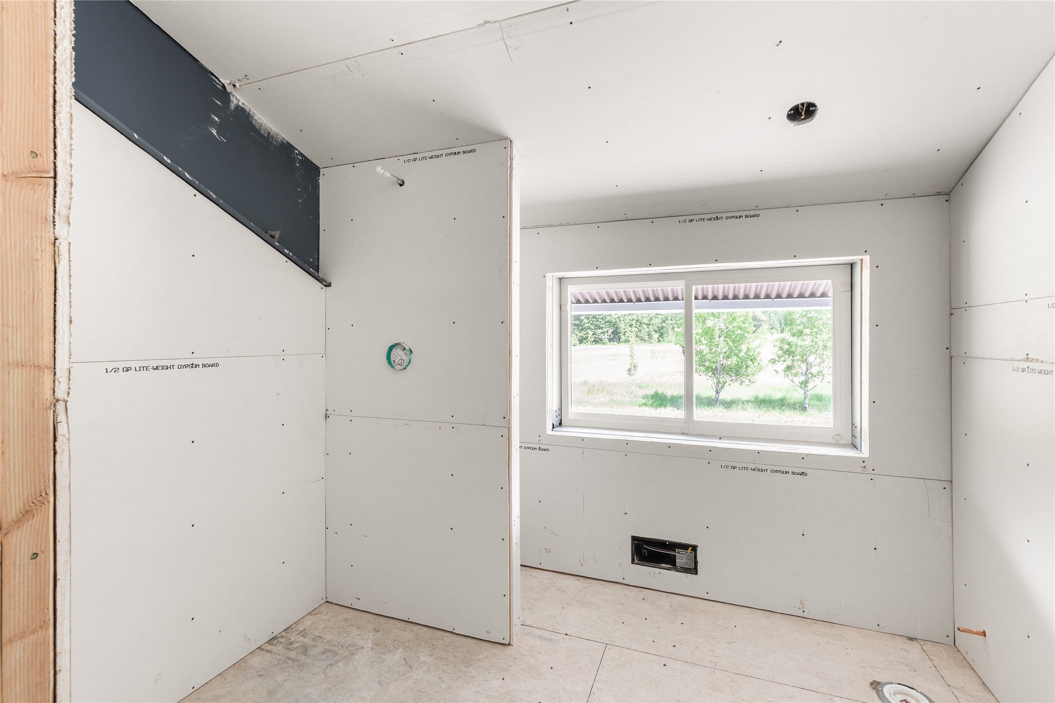 Heron, Montana 59844, United States, 3 Bedrooms Bedrooms, ,3 BathroomsBathrooms,Residential,Active,147355