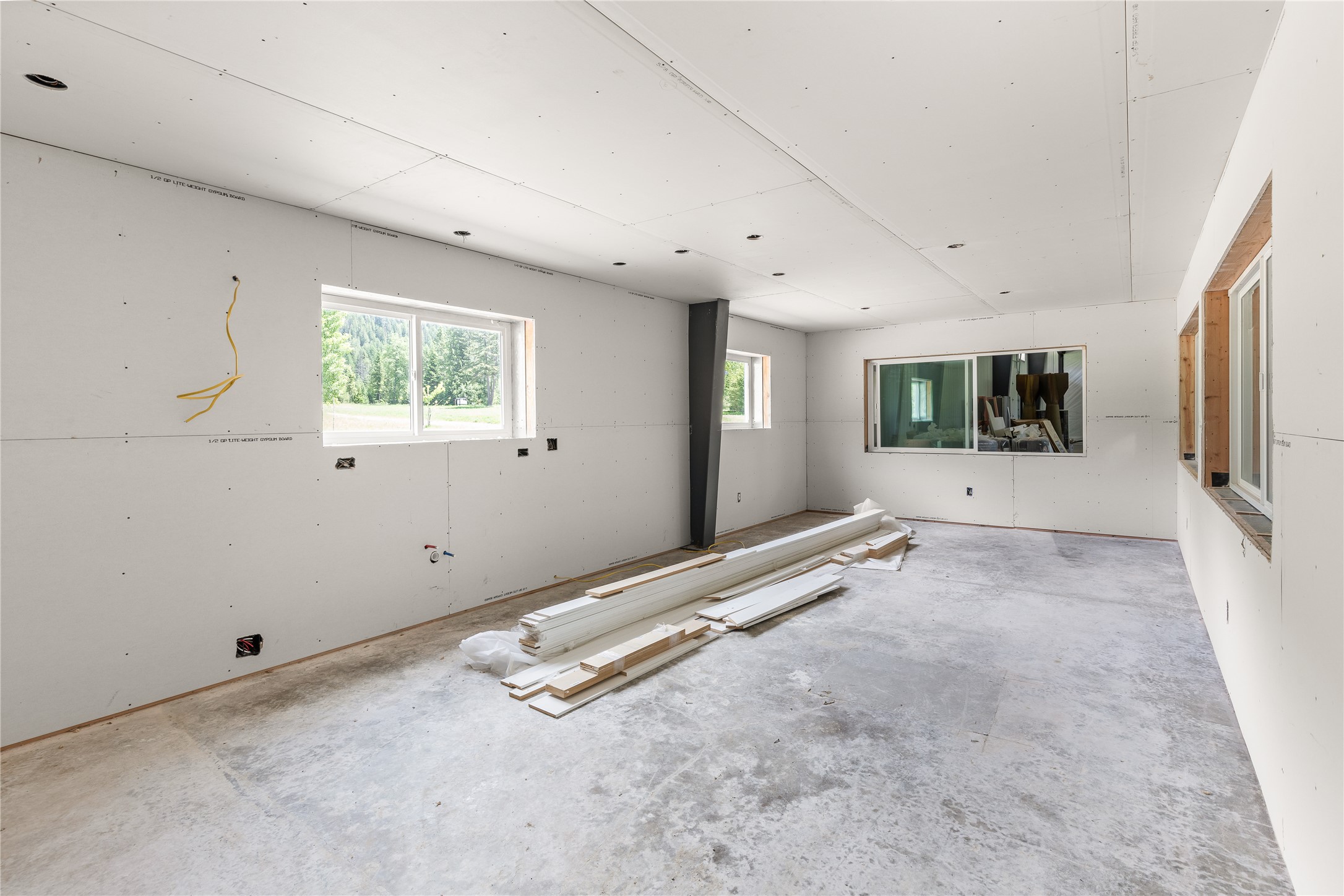 Heron, Montana 59844, United States, 3 Bedrooms Bedrooms, ,3 BathroomsBathrooms,Residential,Active,147355