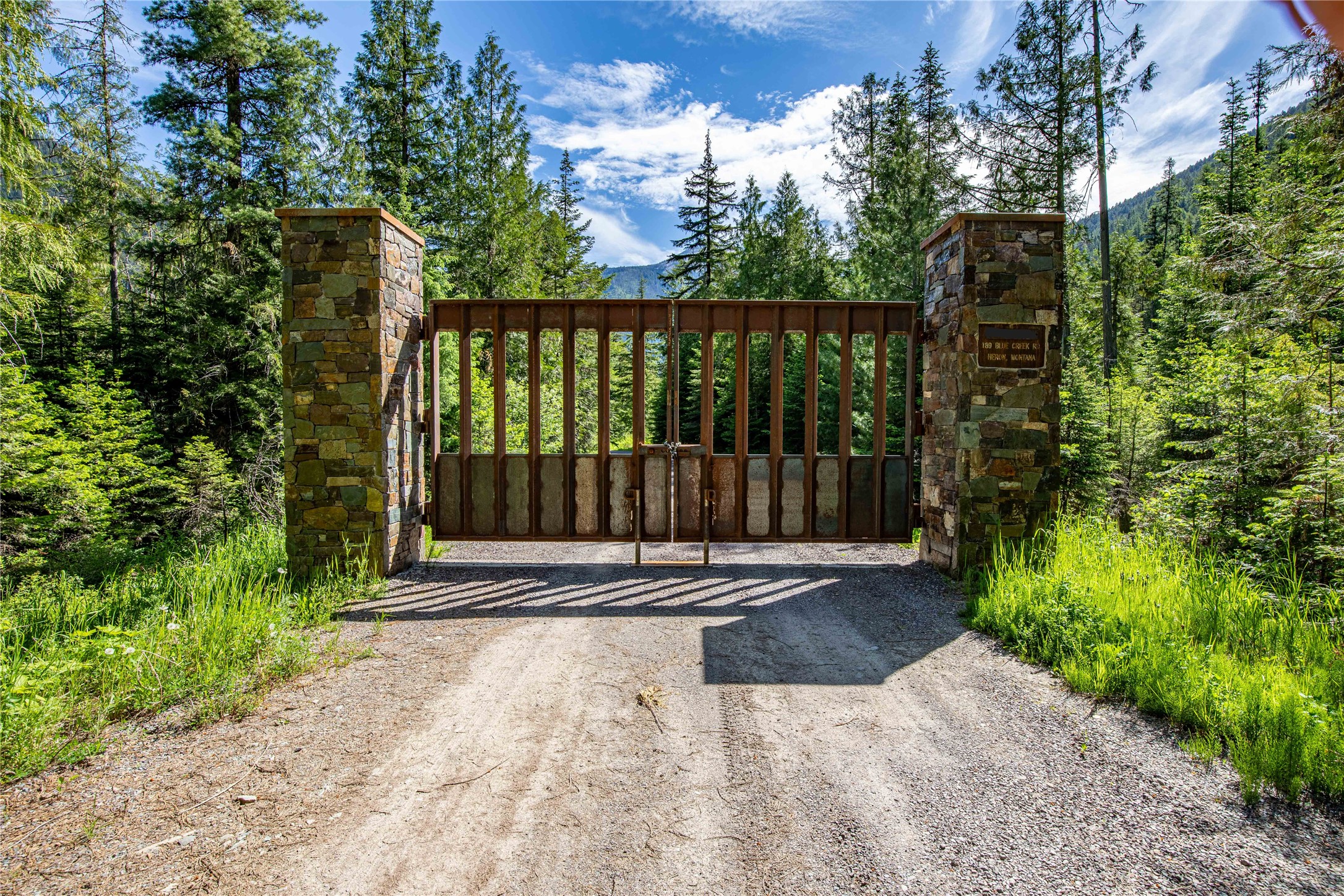 Heron, Montana 59844, United States, 3 Bedrooms Bedrooms, ,3 BathroomsBathrooms,Residential,Active,147355