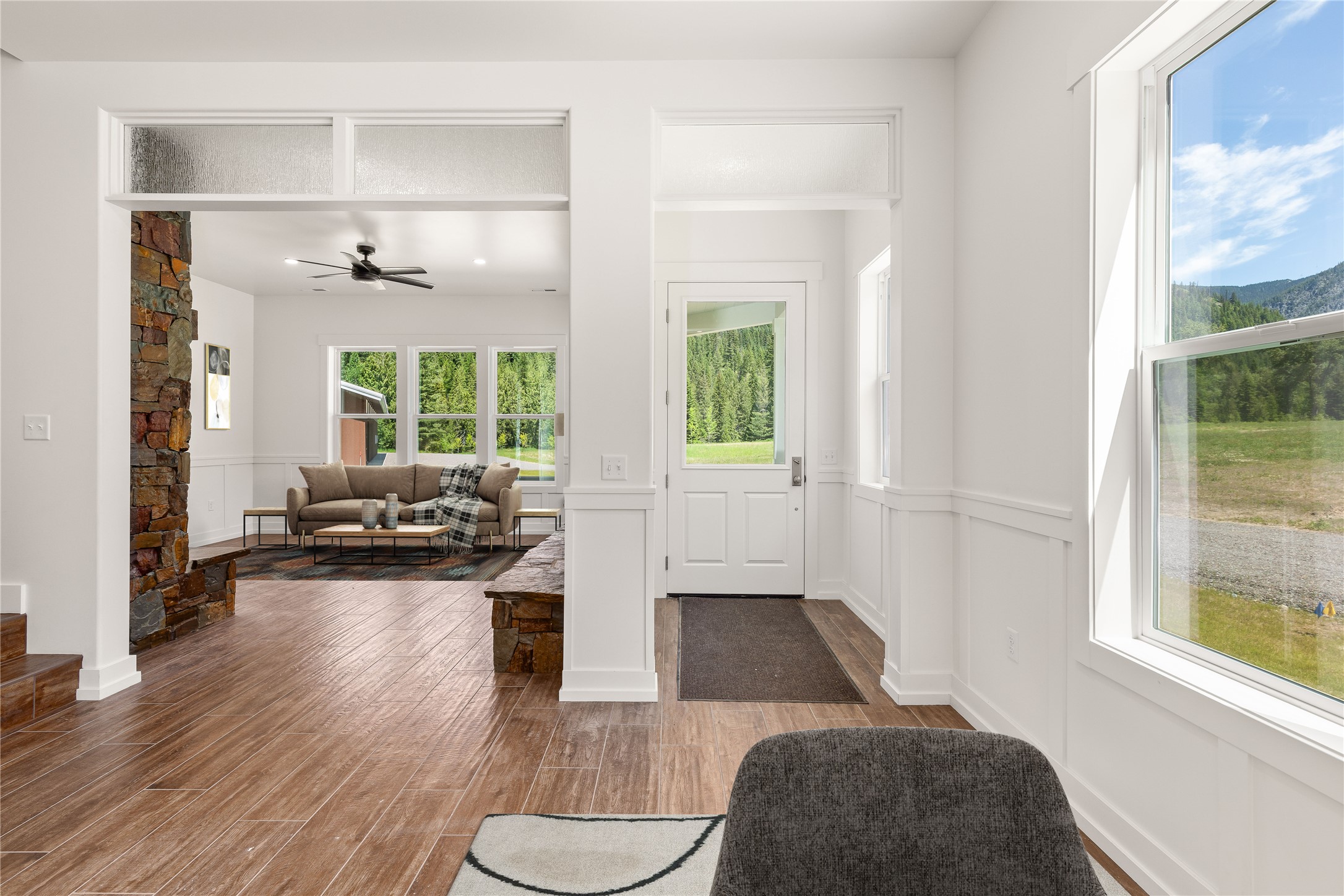 Heron, Montana 59844, United States, 3 Bedrooms Bedrooms, ,3 BathroomsBathrooms,Residential,Active,147355