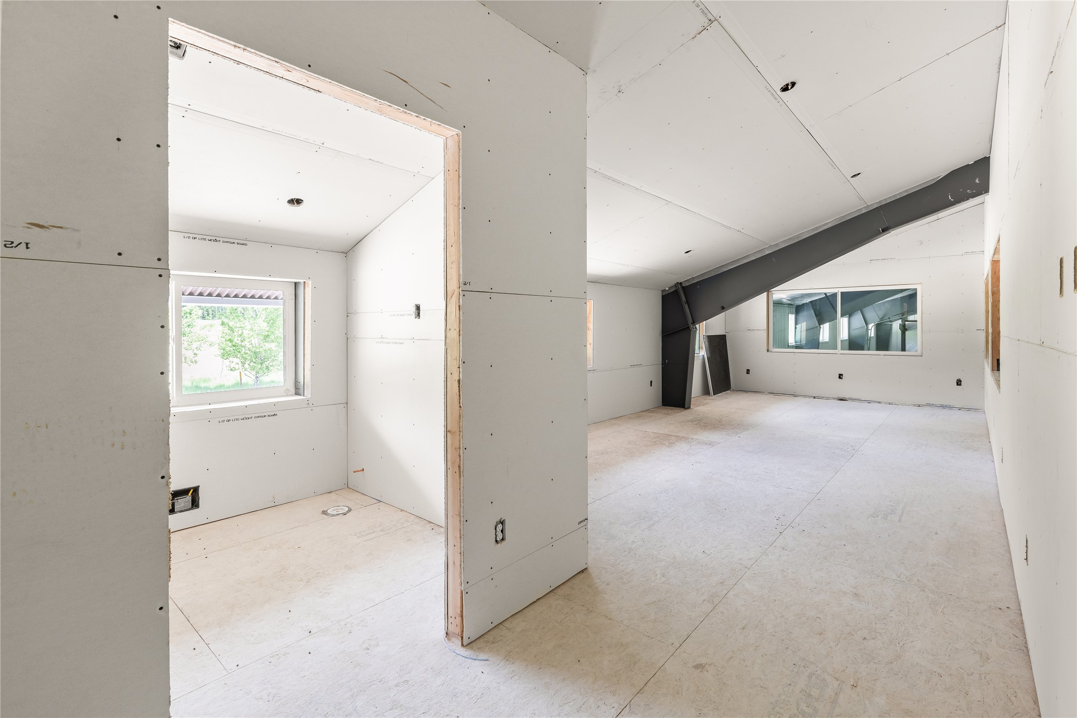 Heron, Montana 59844, United States, 3 Bedrooms Bedrooms, ,3 BathroomsBathrooms,Residential,Active,147355