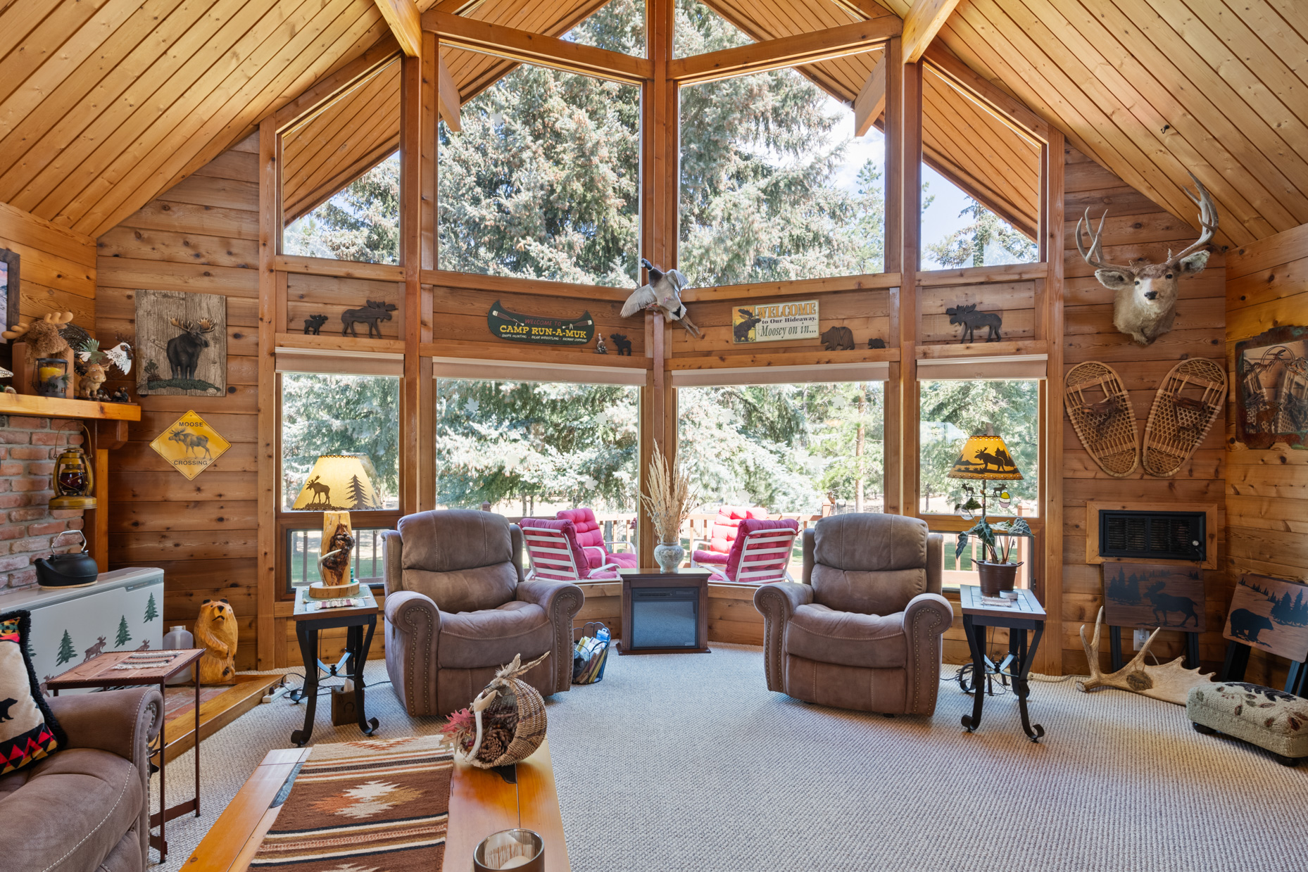 2307 Robin Lane