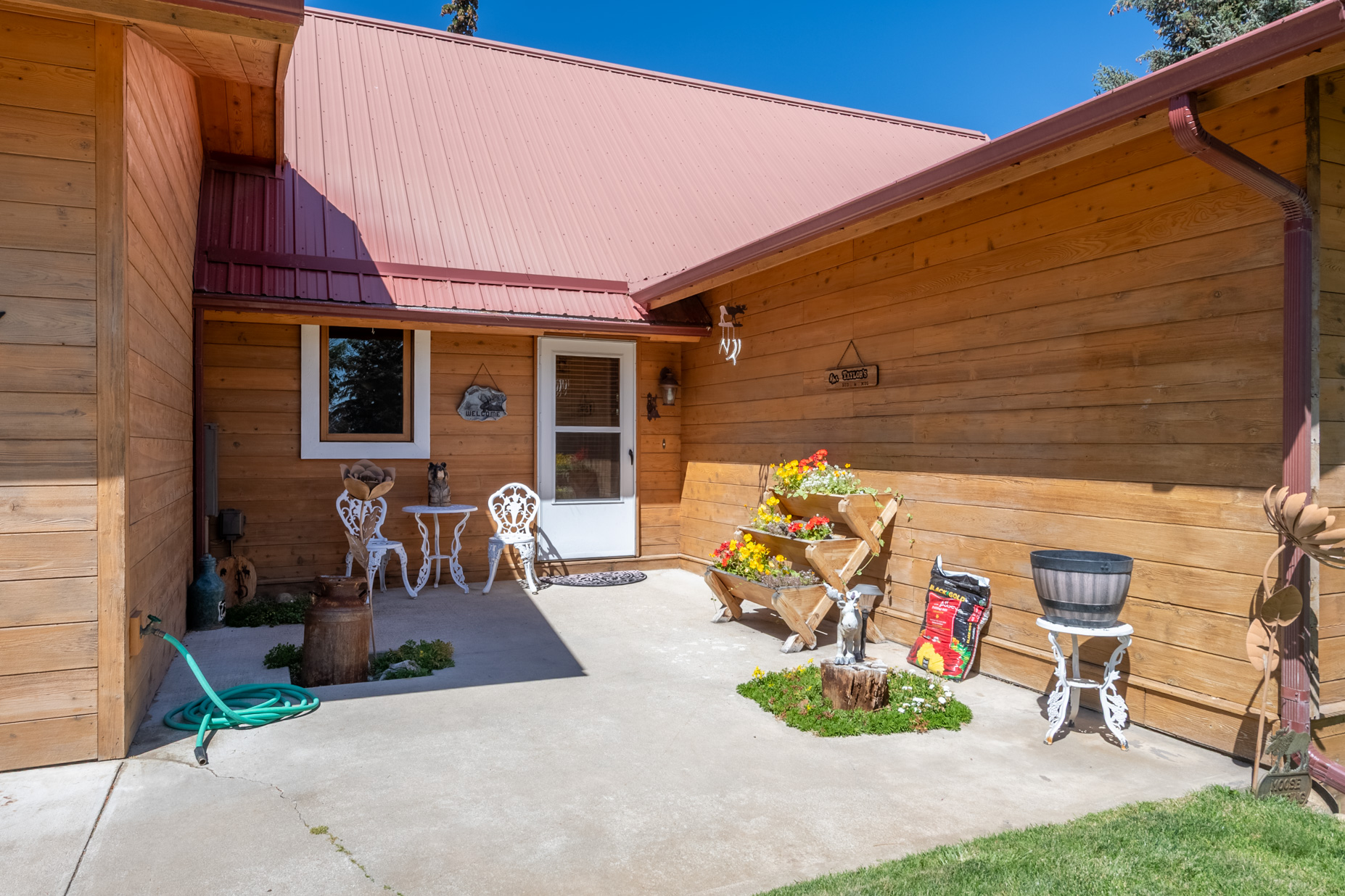 2307 Robin Lane