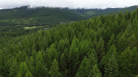 Photo of 318 Lone Star Trail, Kalispell, MT 59901 (MLS # 30028111)