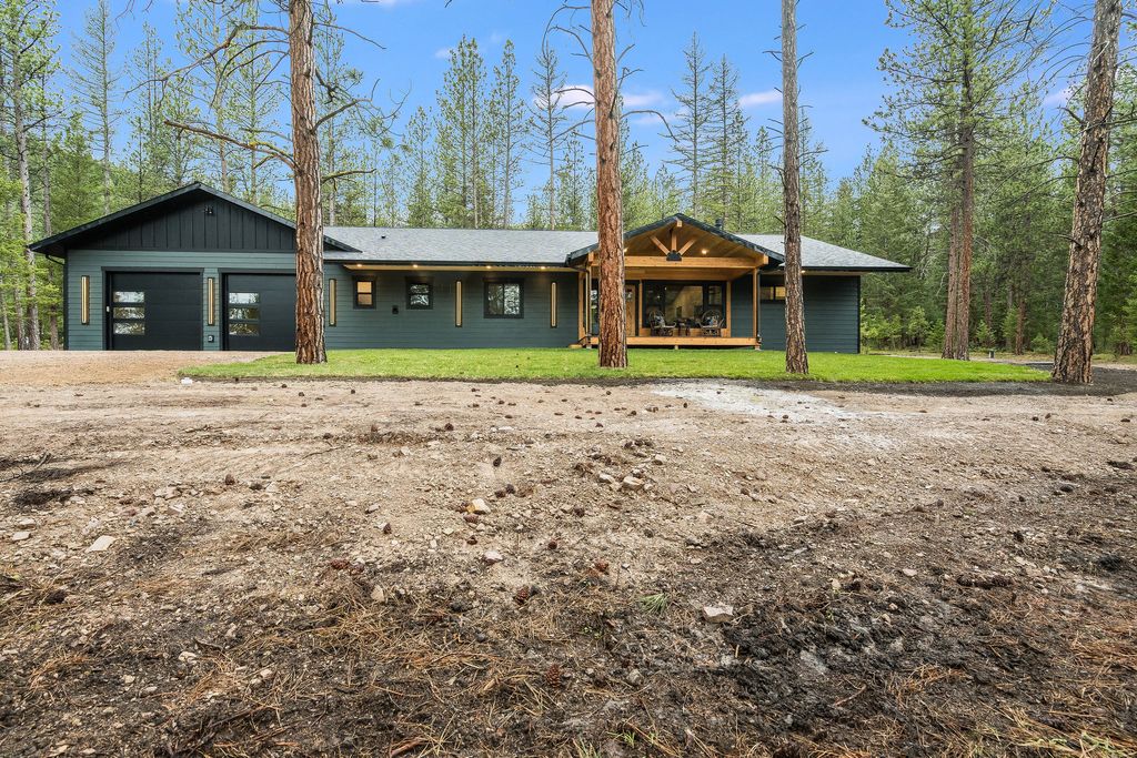 Photo of 3219 Bear Creek Road, Bonner, MT 59823 (MLS # 30069395)